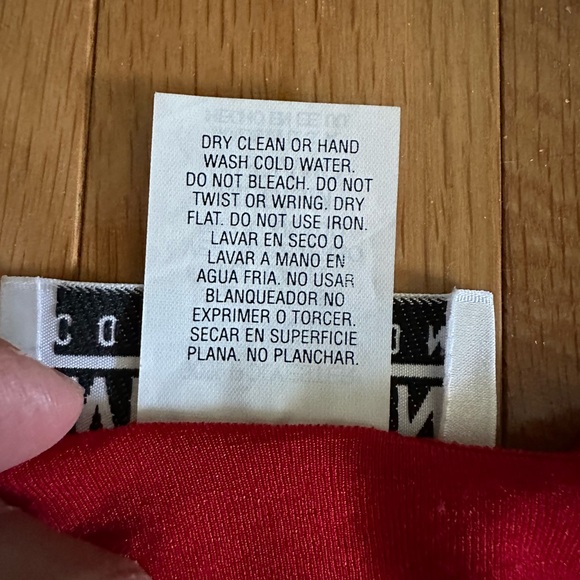 Western Connection red long sleeve top with slightly raised floral stitch - Picture 5 of 5